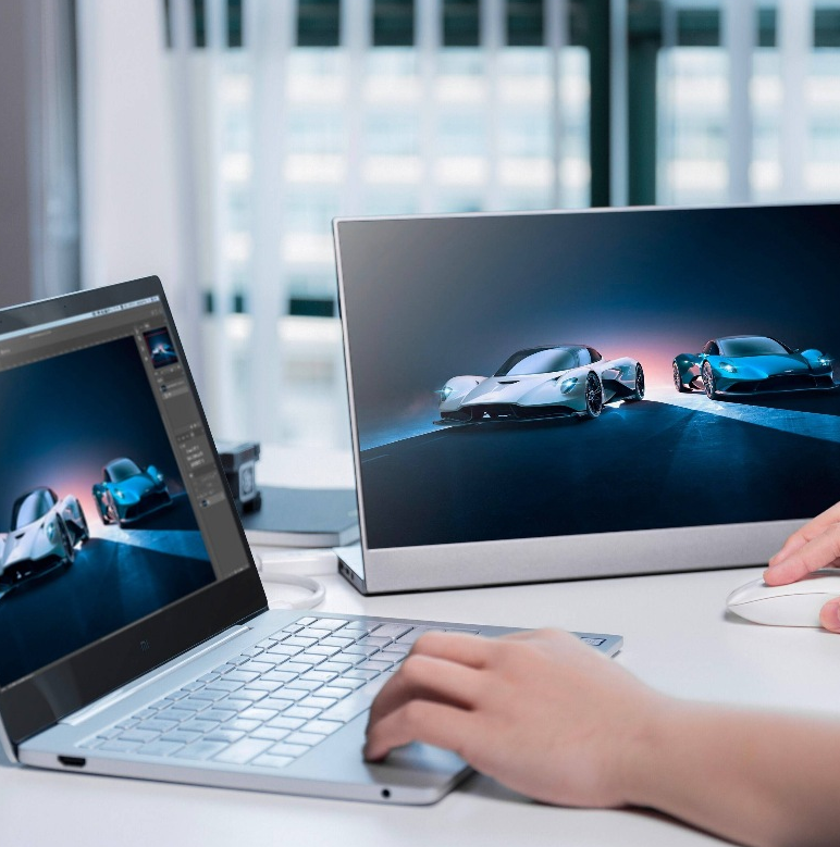 USB-C portable monitor1