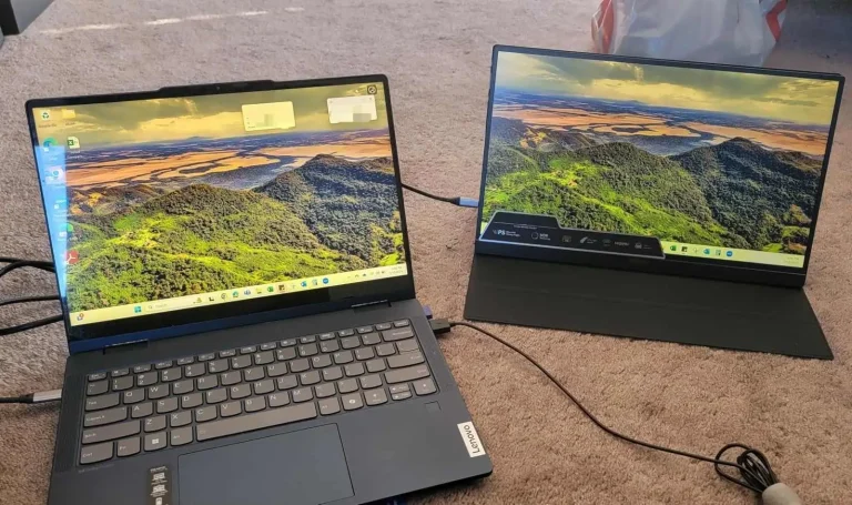 How Portable Digital Display Makers Can Navigate the Global Chip Shortage