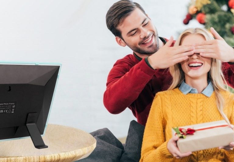 digital frame gift
