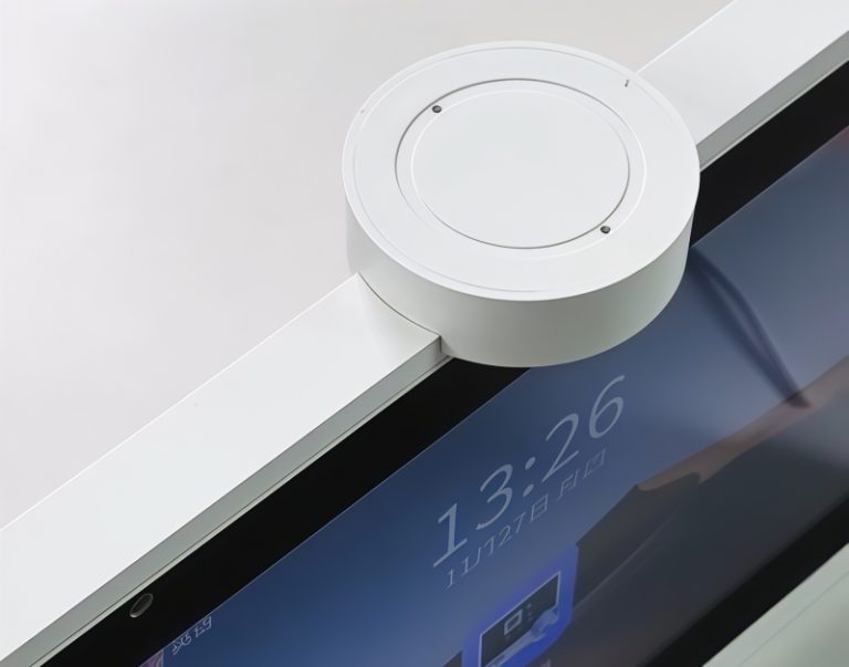 dual-screen-ai-translator-display (1)